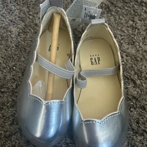 GAP Shiny Silver Kids Dress Shoes